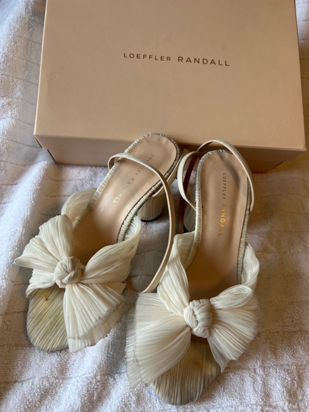 Loeffler Randall Camellia - will fit a 6 1/2
